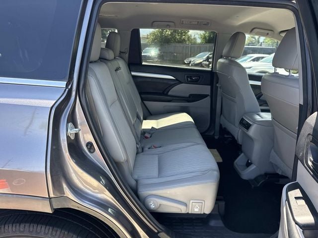 2015 Toyota Highlander LE Plus V6