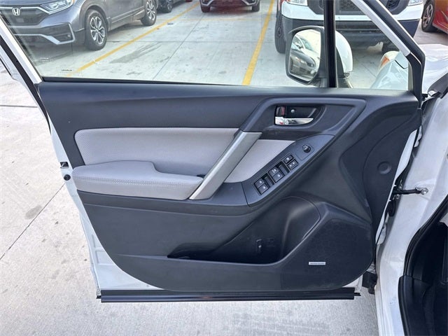 2015 Subaru Forester 2.5i Touring