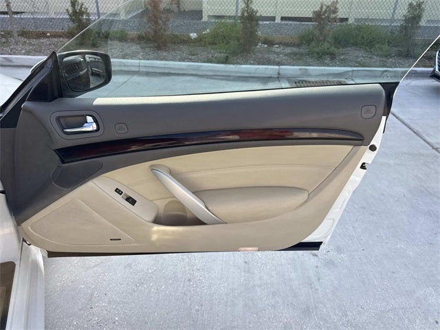 2011 INFINITI G37 Base