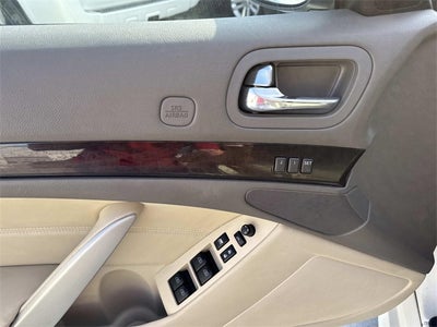 2011 INFINITI G37 Base