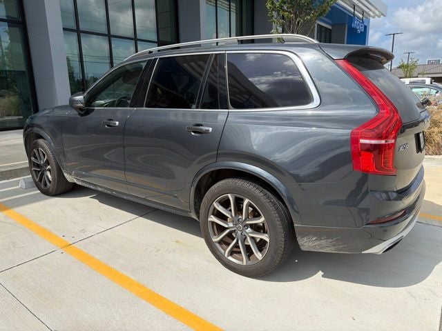 2017 Volvo XC90 T6 Momentum