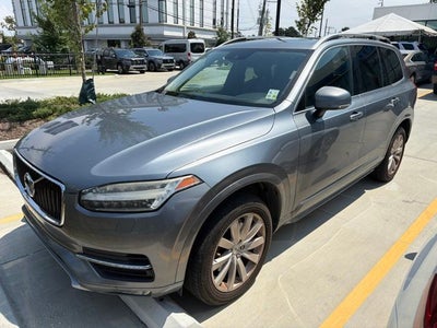 2016 Volvo XC90 T6 Momentum