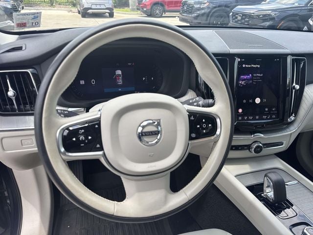 2024 Volvo XC60 B5 Plus Dark Theme
