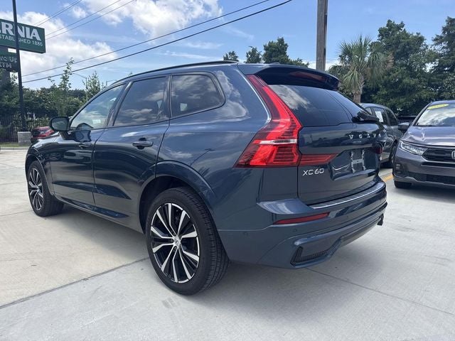 2024 Volvo XC60 B5 Plus Dark Theme